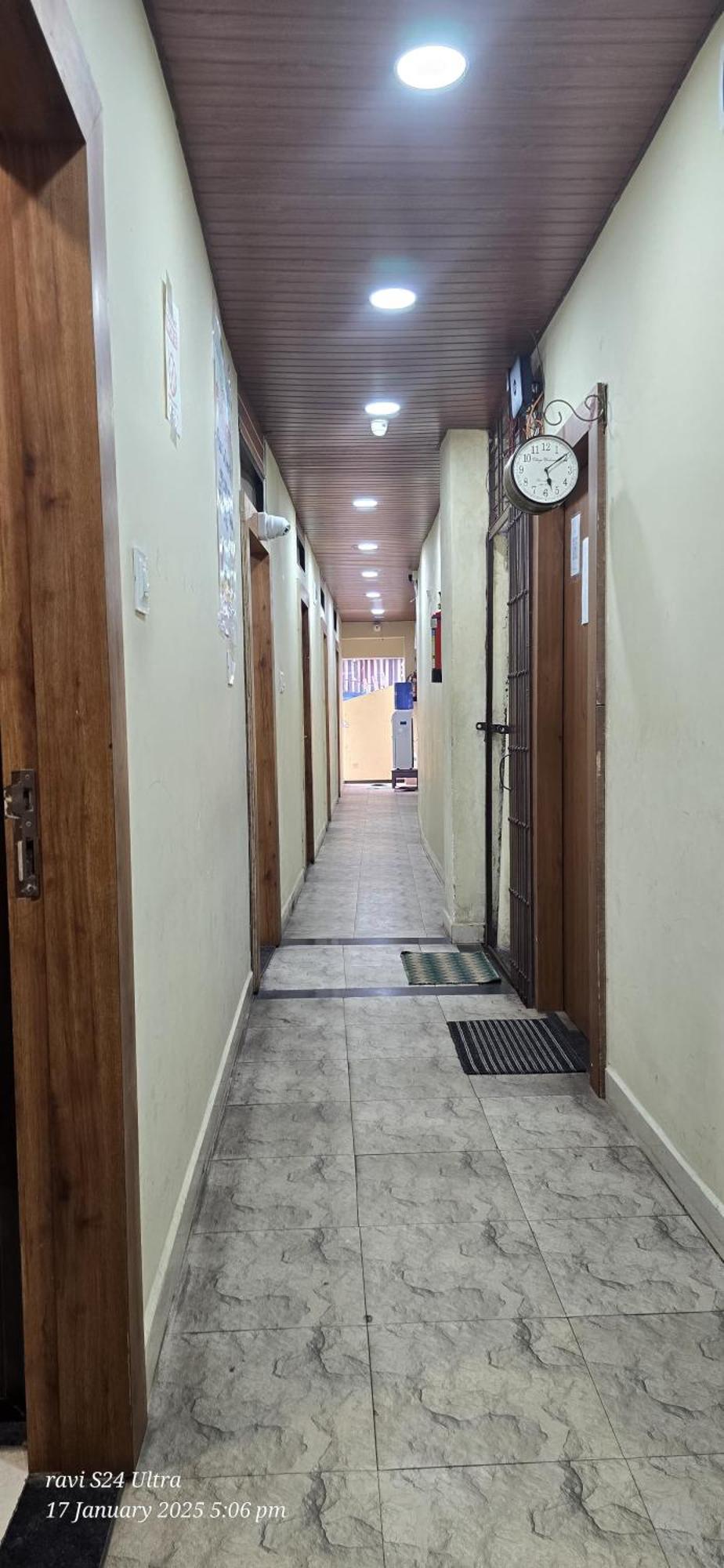 Shree Gurunanak Palace 乌贾因 外观 照片